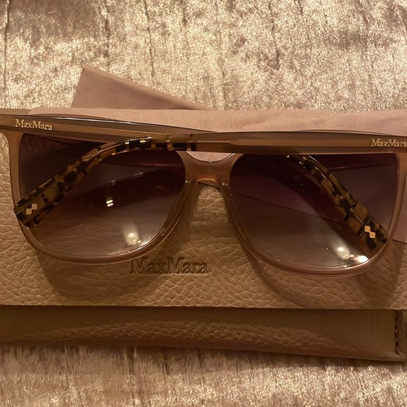 Max Mara Sunglasses - Picture 3 of 3
